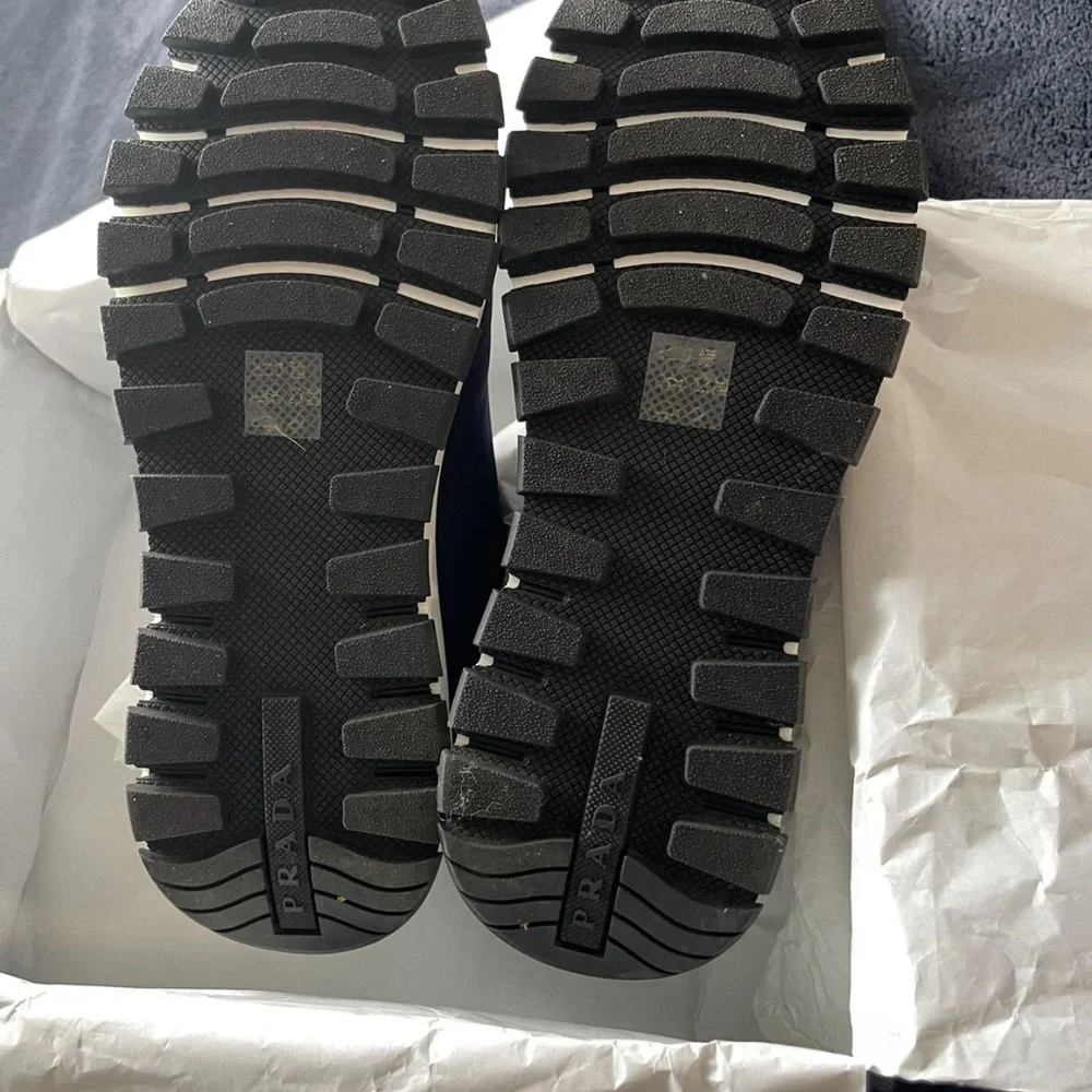 Size 38 women’s Prada nylon sneakers - Picture 2 of 6